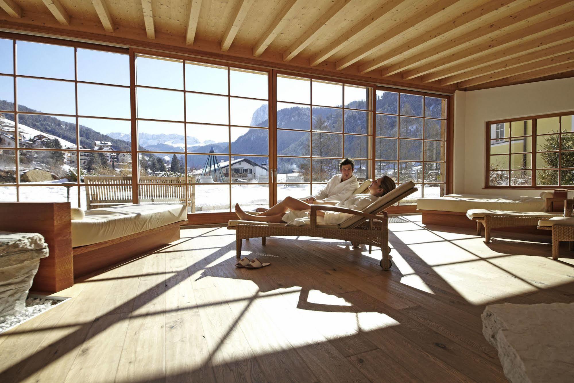 Adler Spa Resort Dolomiti Ortisei Exterior foto